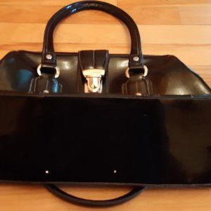 Liz Clairbonne black patent bag
